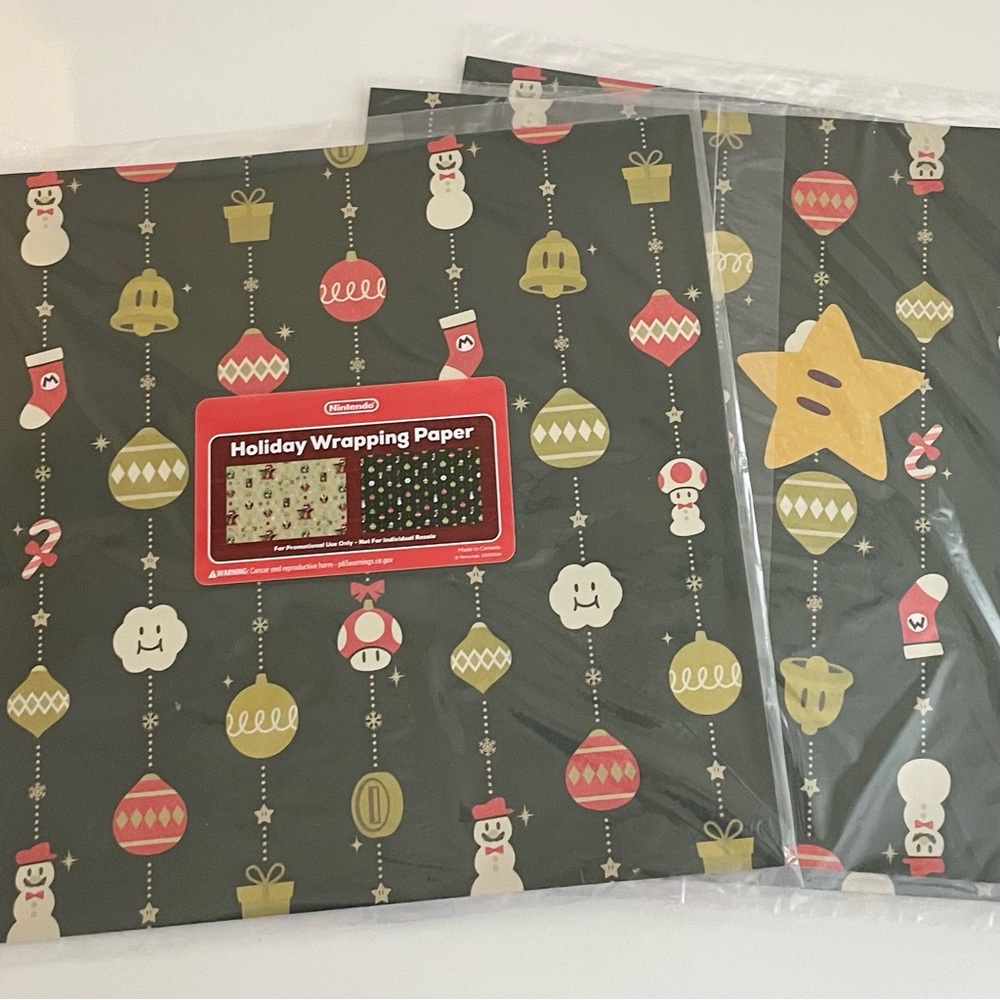 Rare Limited Edition Nintendo Super Mario holiday wrapping paper set of 5